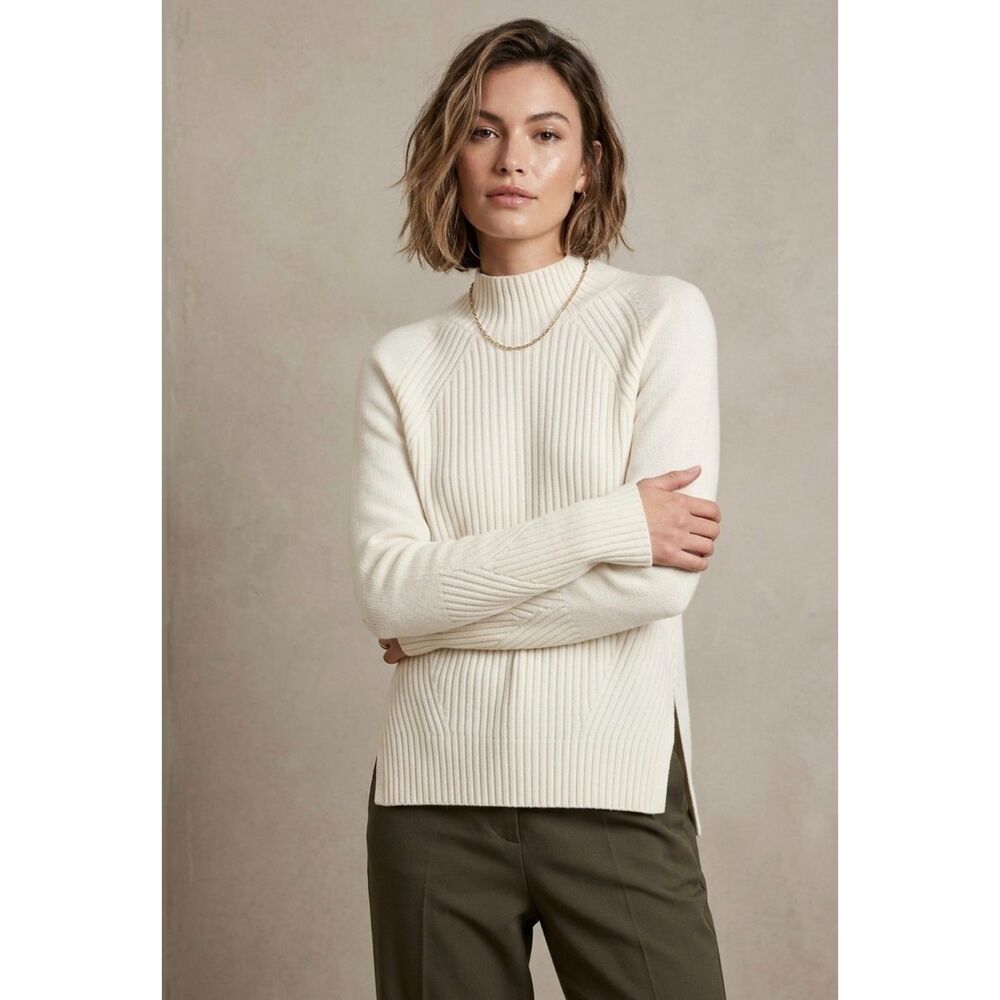Banana Republic Cream Sweater Women's Size M NWT Classic